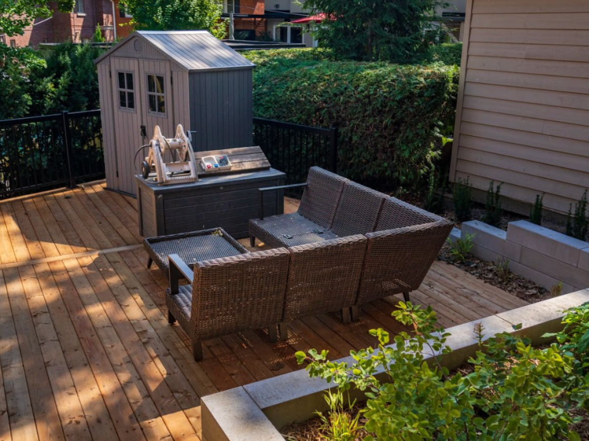 oakville landscape design hartfield crt backyard